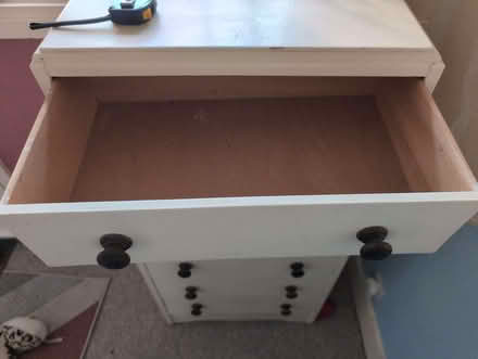 Photo of free White chest of drawers (Portslade by Sea BN3) #2