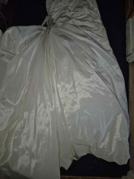 Photo of free Wedding Dress (Hollinswood TF3) #2