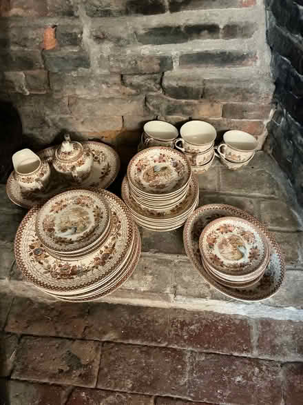 Photo of free Dish set (Dunstable/over Nashua line) #1