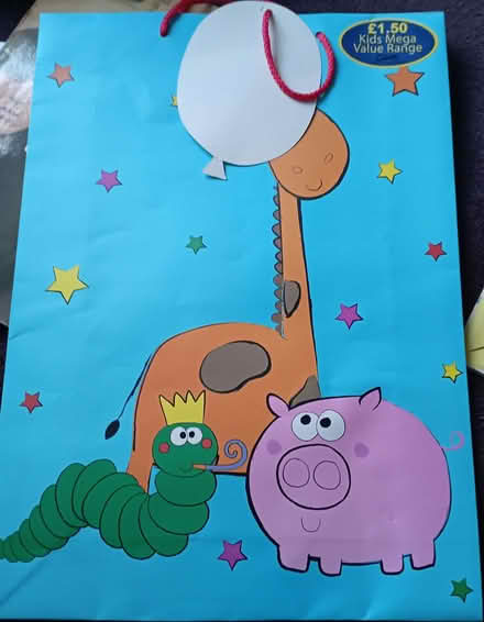 Photo of free Large birthday gift bag (Top Amersham HP6) #2