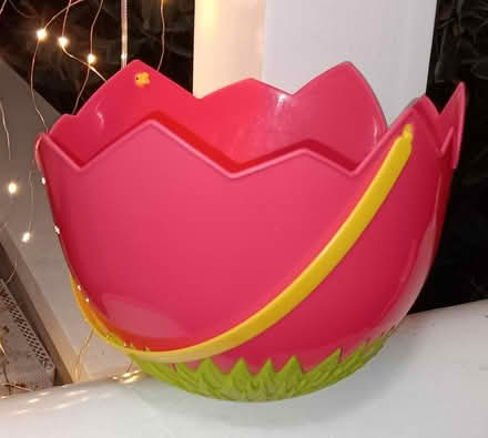Photo of free Plastic Easter basket (Maple Leaf) #1