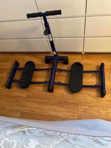 Photo of free Exercise machine (Kingswinford) #3