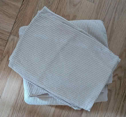 Photo of free Double Duvet cover & pillow case set (Woodhall AL7) #1