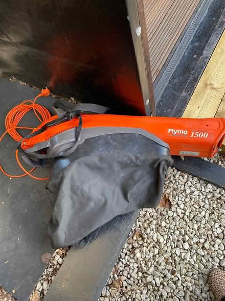 Photo of free Flymo leaf blower/vacuum (Great Brickhill) #2