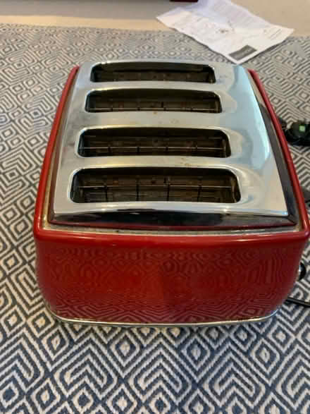 Photo of free Delonghi 4 Slice Toaster (Bosham, PO18) #2