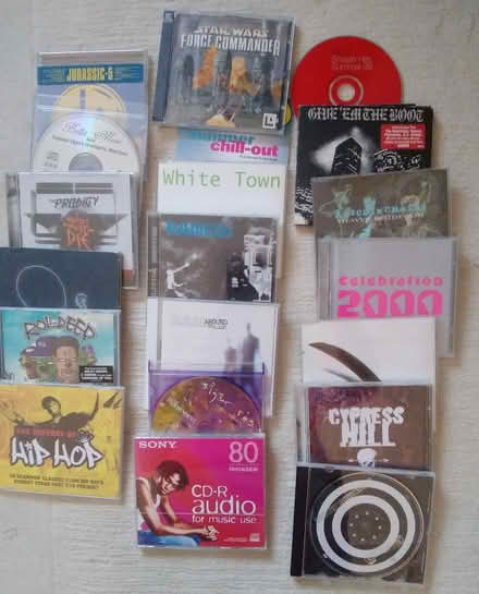 Photo of free CD player and CD's (Emsworth PO10) #2