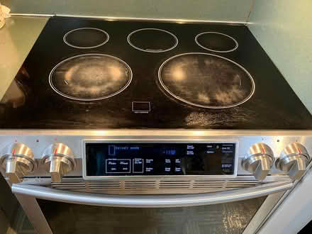 Photo of free Samsung Electric Range (South Capitol neighborhood) #1