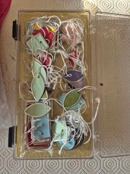 Photo of free Scrapbooking tag shapes (Coombe KT3) #1