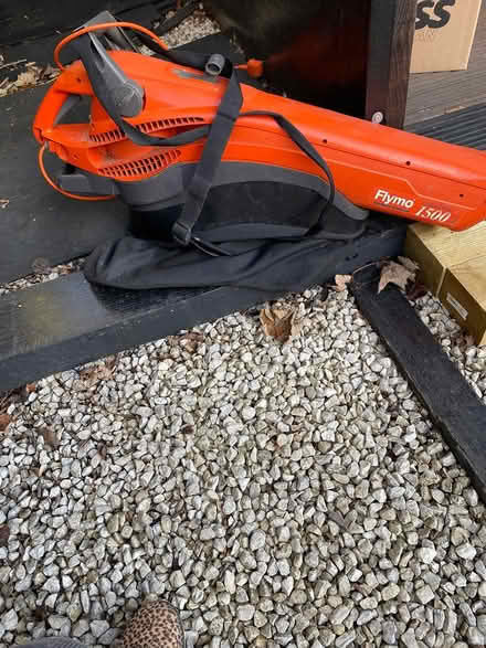 Photo of free Flymo leaf blower/vacuum (Great Brickhill) #1