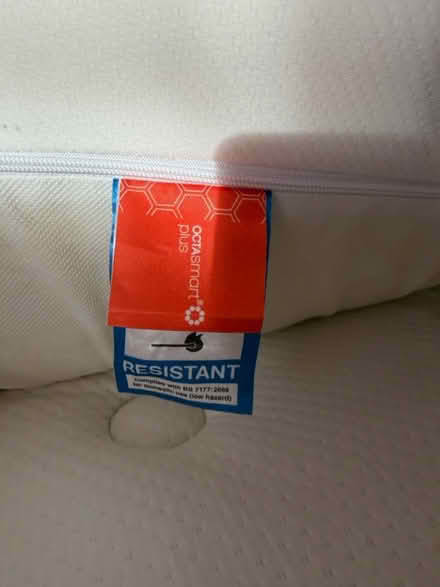 Photo of free Topper super king size (190x200 cm (Slough SL1) #3