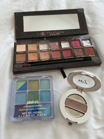 Photo of free Eyeshadow palettes (West Hill BN1) #1