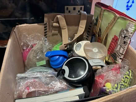 Photo of free Mixed items kitchen and home things (Mitcham CR4) #1