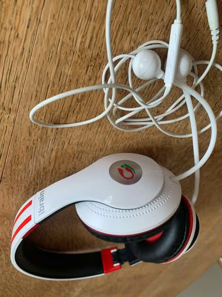 Photo of free Headphones, Wired Over Ear (CT6) #1