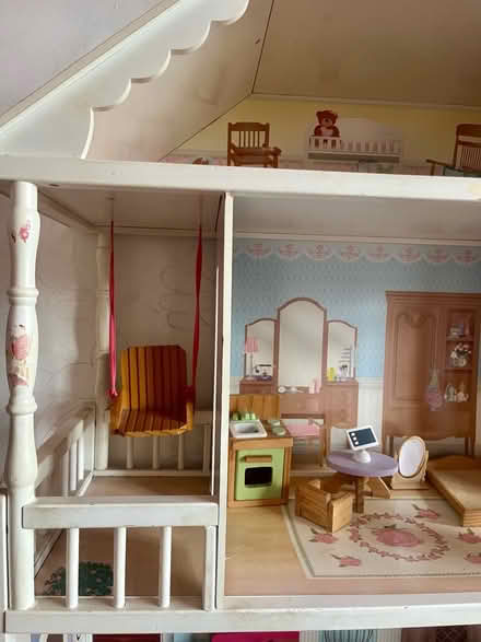 Photo of free Large Doll House (Stoneleigh KT19) #3