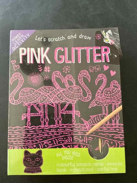 Photo of free Pink glitter drawing craft set (New Malden KT3) #1
