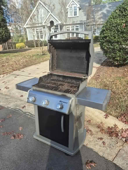 Photo of free Weber Grill (Cary, NW Maynard Area) #1