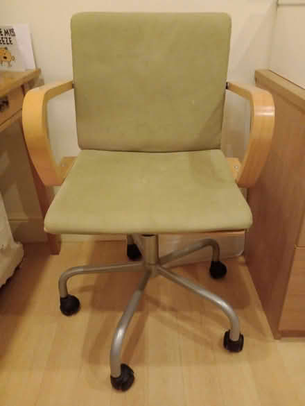 Photo of free Office chair on wheels (CT4) #1