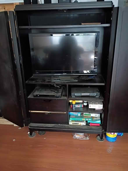 Photo of free Entertainment Center (77316) #2