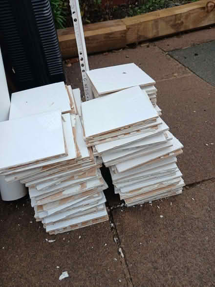 Photo of free White wall tiles (Formby L37) #1