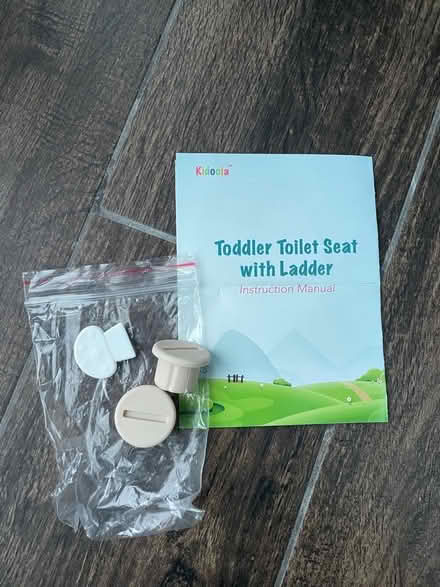 Photo of free Toilet seat reducer with steps (CO13) #4