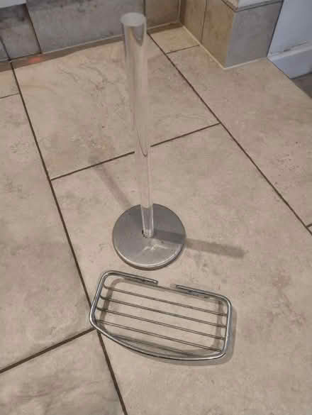 Photo of free Bathroom items (CT21) #1