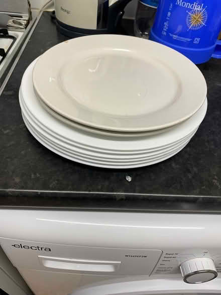 Photo of free 6 Dinner Plates (Bow E3) #2