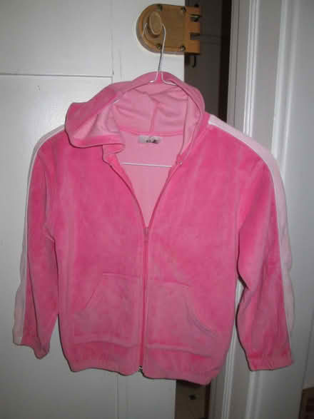 Photo of free child size hoodie (Old Ottawa South) #1