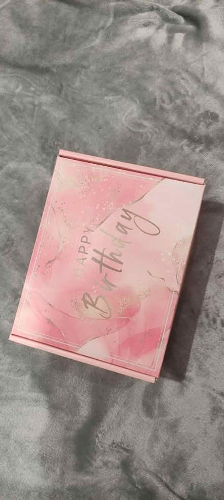 Photo of free Gift box (45 Merton way OX5) #1