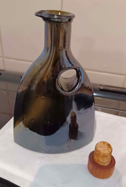 Photo of free empty olive oil 250ml flask with wood/cork stopper (Oxford OX2) #1