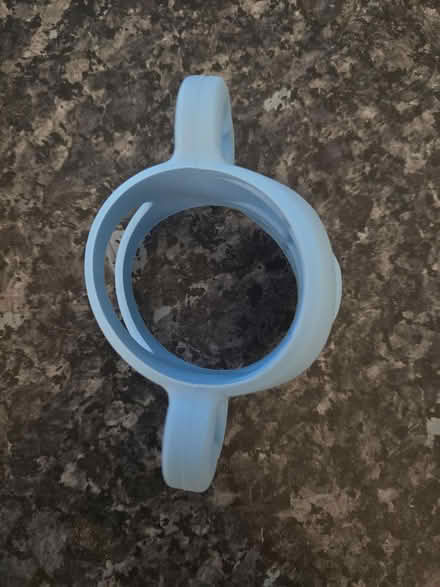 Photo of free Blue bottle holder (IG6 3s) #3