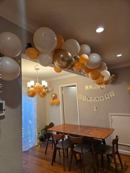 Photo of free Dining table and chairs (Sunnyvale) #1