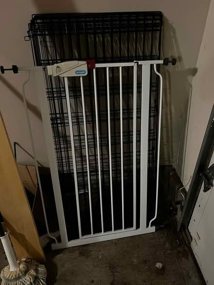 Photo of free Pet/Baby Gate (Near the post office) #1