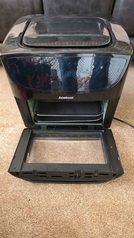 Photo of free Air fryer, only used twice, nice and clean (Great Barford MK44) #2