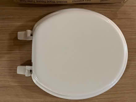 Photo of free Maintenance Warehouse Toilet Seat (Valencia Avenue, Sunnyvale) #2