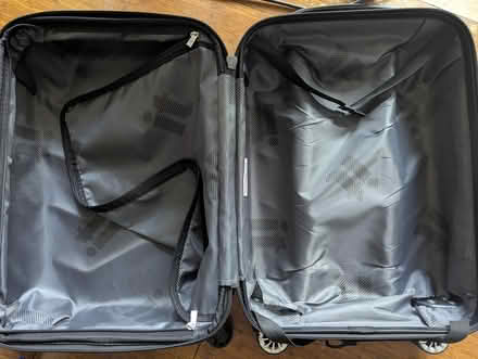 Photo of free Suitcase (20037) #2