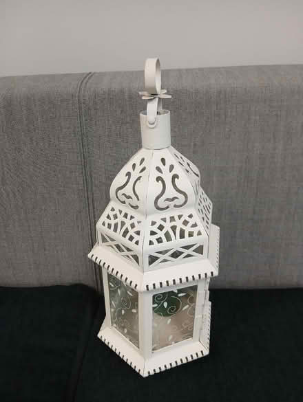 Photo of free Lantern (RH1 Redhill) #1