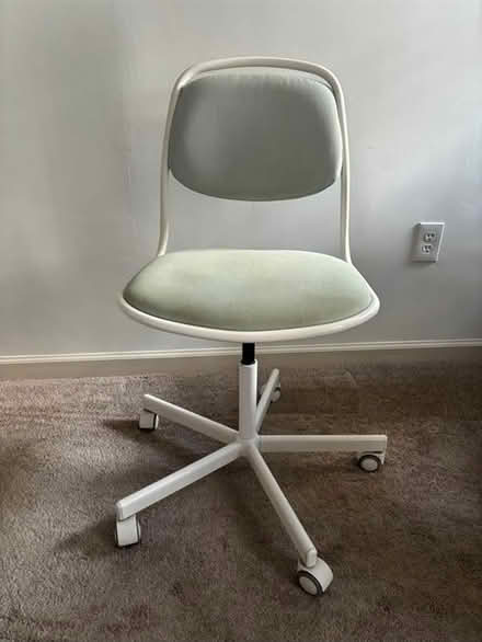 Photo of free ikea desk chair (Eastern Market) #1