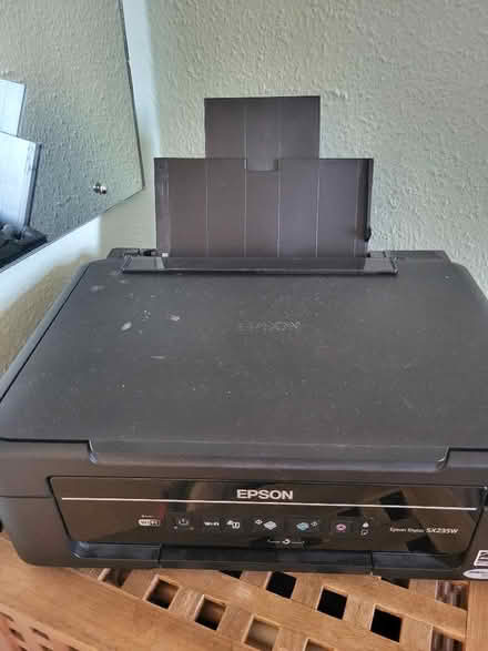 Photo of free Printer Epson (Round Green LU3) #3