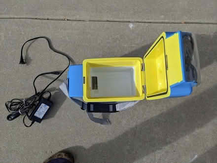 Photo of free Portable electric cooler (21st and Hover) #2
