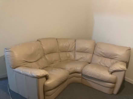 Photo of free Leather Sofa (RH8 0HG) #3