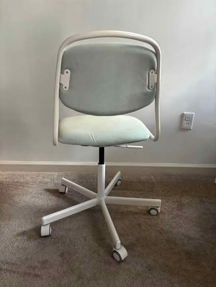 Photo of free ikea desk chair (Eastern Market) #2