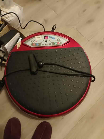 Photo of free Vibration exercise plate (Perivale) #1