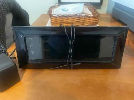 Photo of free alarm clock (Hell's Kitchen) #1