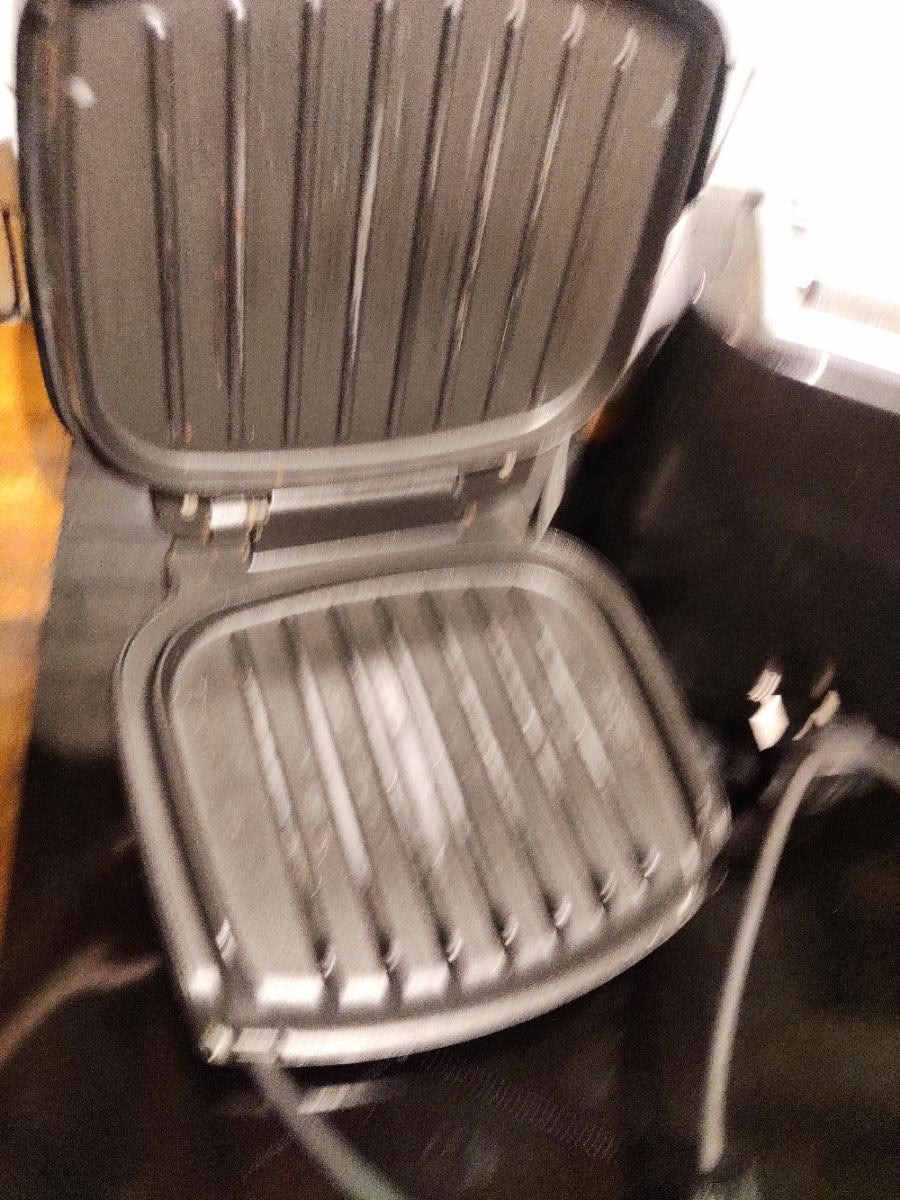 Free: Toaster and George Foreman grill (G68)