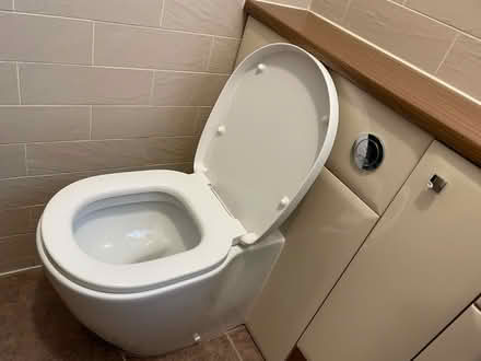 Photo of free Cloakroom Bathroom Suite (Chester CH3) #2