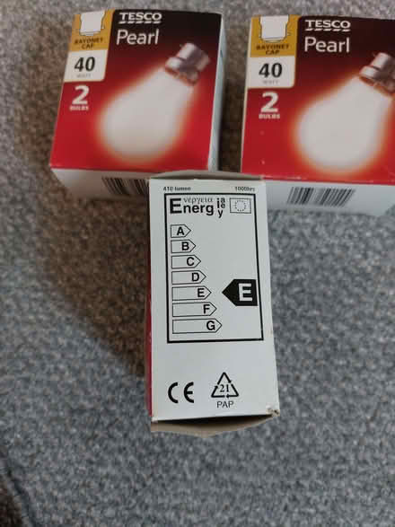 Photo of free 6 Pearl 40 watt bayonet bulbs (Humphrey's End GL6) #2