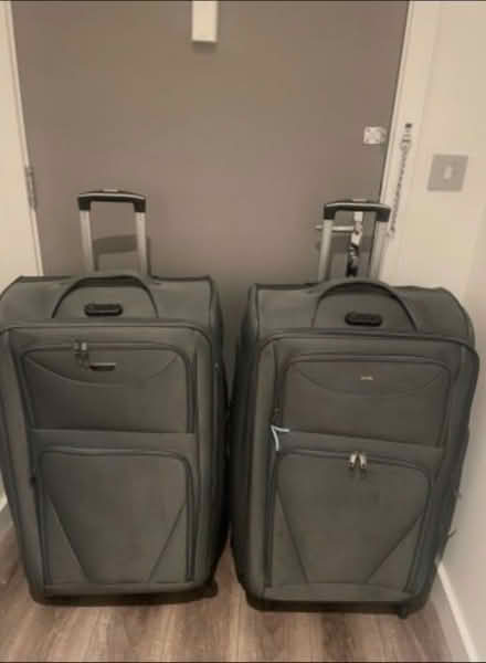 Photo of large suitcases inBath (Upper oldfield park) #1