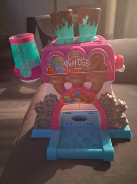 Photo of free Playdoh kitchen (Garforth LS25) #3