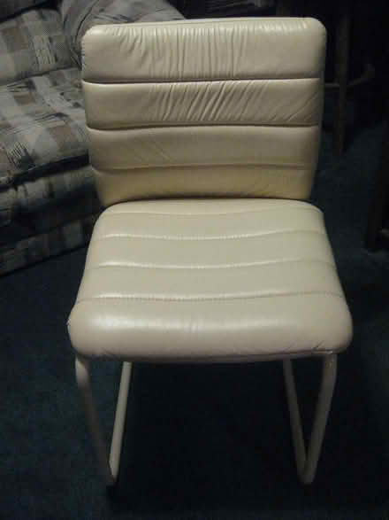 Photo of free Kitchen/Dining Room Chair (Northwest Frederick) #1