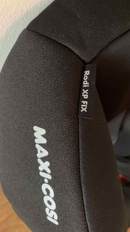 Photo of free Maxi-Cosi child car seat (Wilmslow SK9) #2